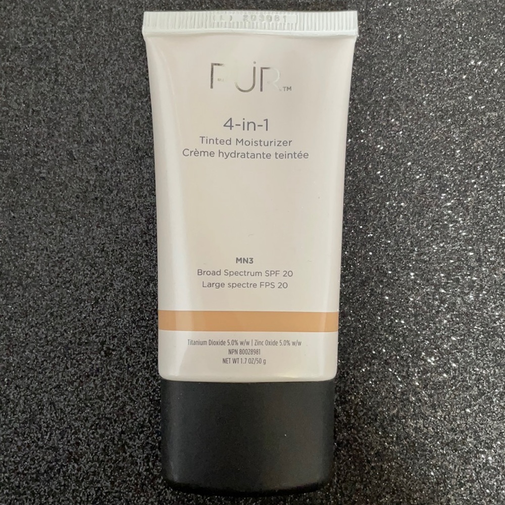 PUR 4-in-1 Tinted Moisturizer shade MN3